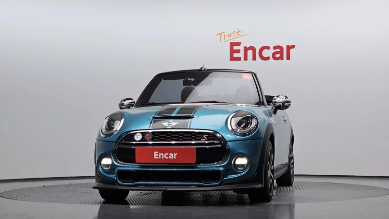 MINI Cooper Convertible