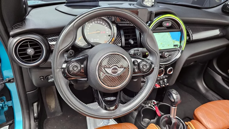 MINI Cooper Convertible