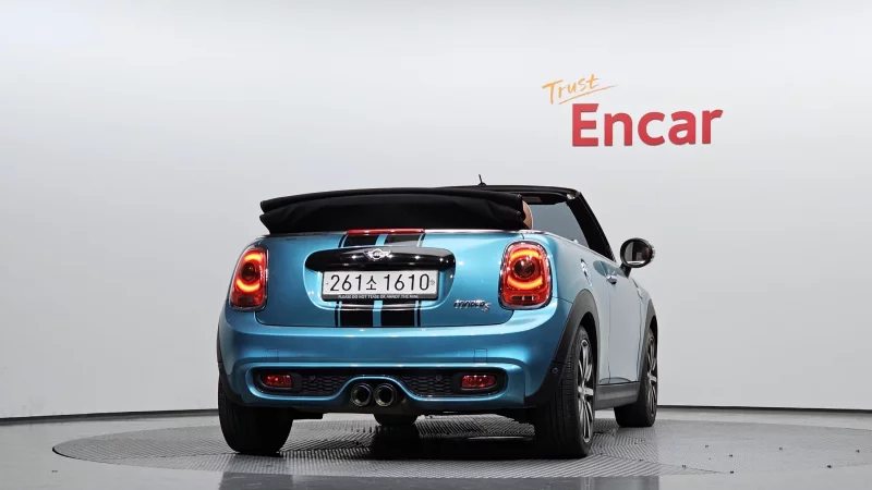 MINI Cooper Convertible