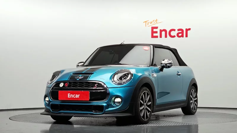MINI Cooper Convertible