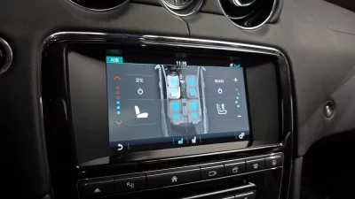 Jaguar XJ