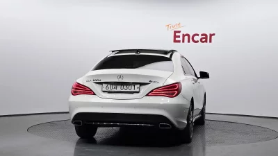 Mercedes-Benz CLA-Class