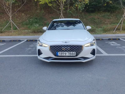 Genesis G70