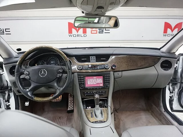 Mercedes-Benz CLS-Class