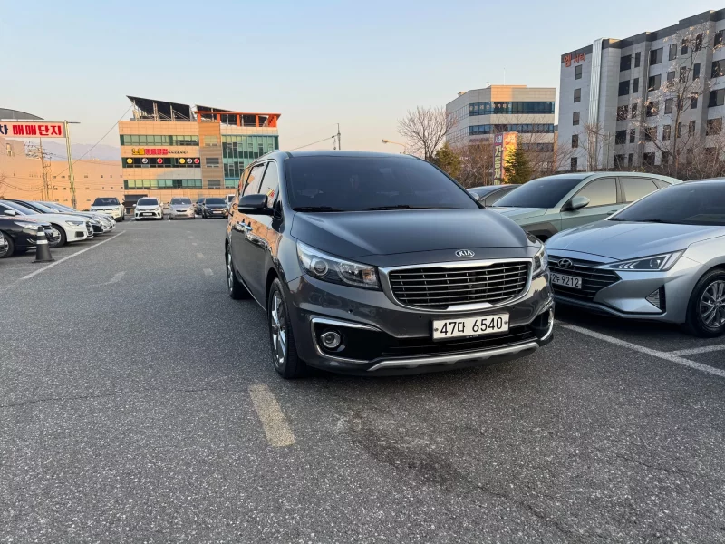 Kia Carnival