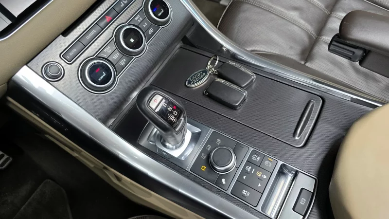 Land Rover RANGE ROVER SPORT