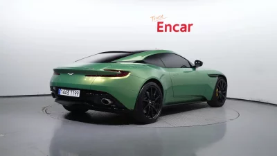 Astonmartin DB11