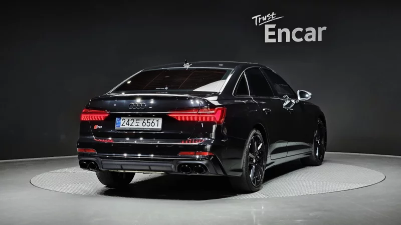 Audi S6