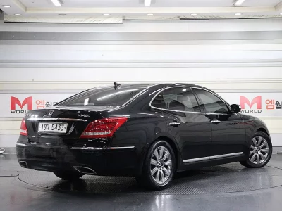 Hyundai Equus