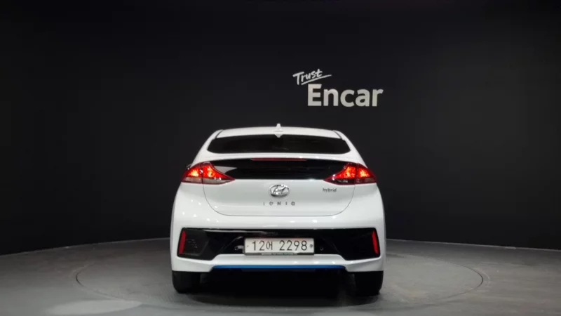 Hyundai Ioniq