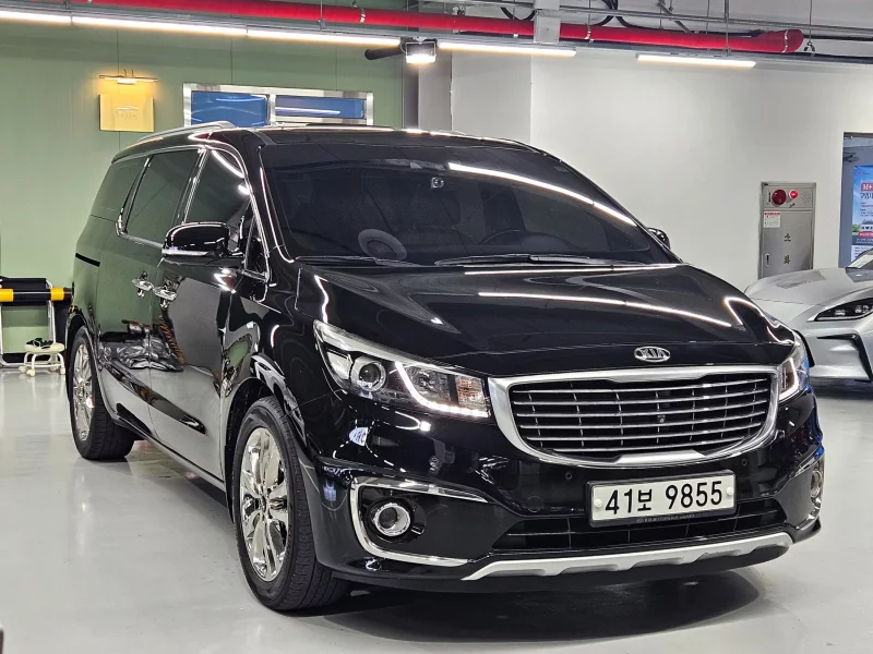 Kia Carnival