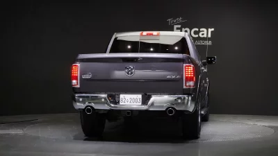 Dodge Ram Pick Up