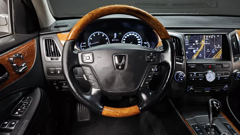 Hyundai Equus
