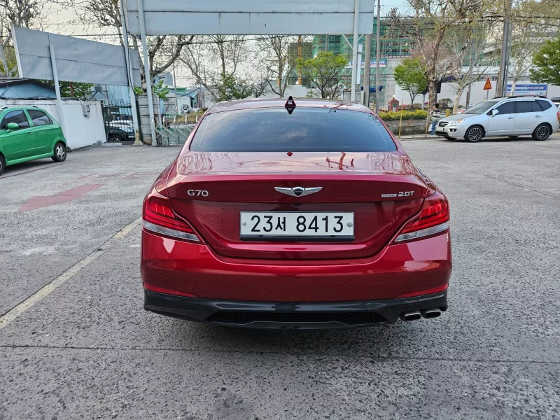Genesis G70