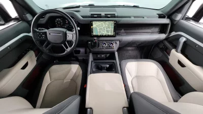 Land Rover DEFENDER