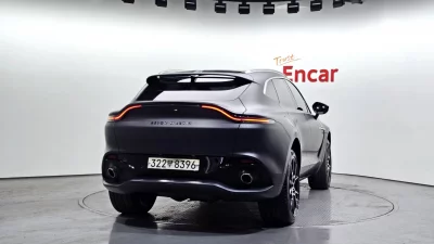 Astonmartin DBX