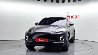 Astonmartin DBX