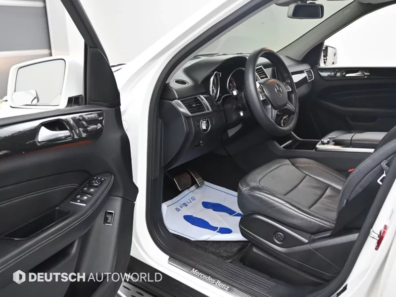 Mercedes-Benz M-class