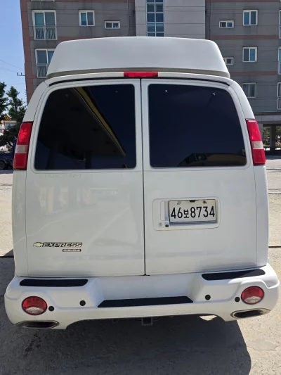 Chevrolet Express Van