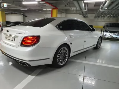 Kia K9