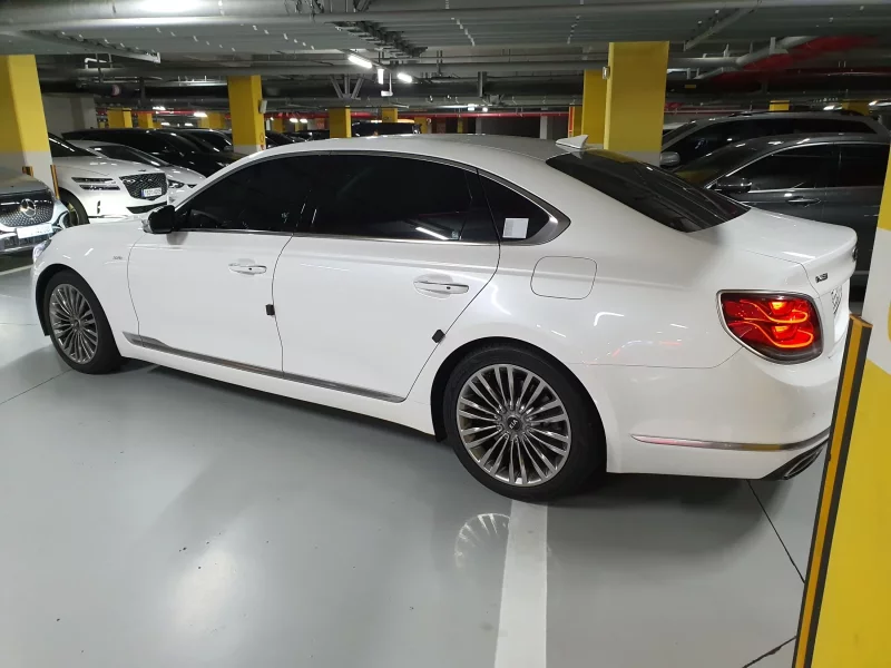 Kia K9