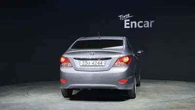 Hyundai Accent