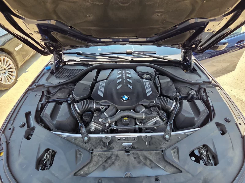 BMW 8-Series