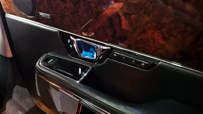 Jaguar XJ