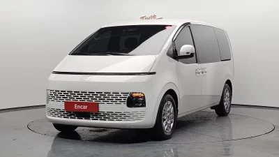 Hyundai Staria