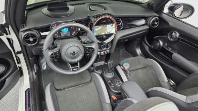 MINI Cooper Convertible
