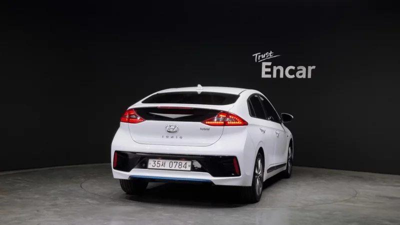 Hyundai Ioniq