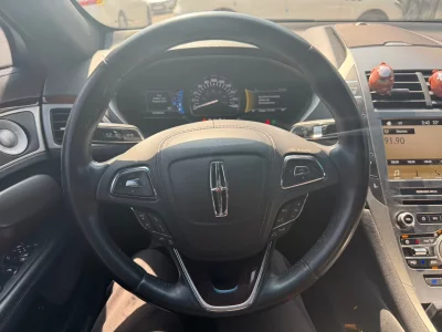 Lincoln MKZ