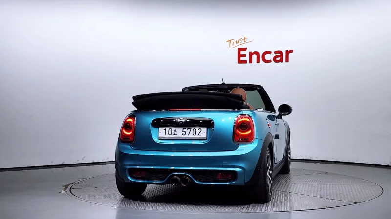 MINI Cooper Convertible