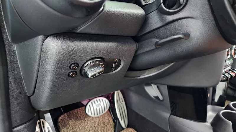 MINI Cooper Convertible