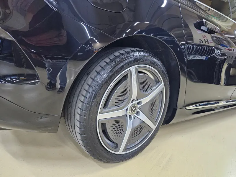 Mercedes-Benz EQE