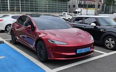 Tesla MODEL 3