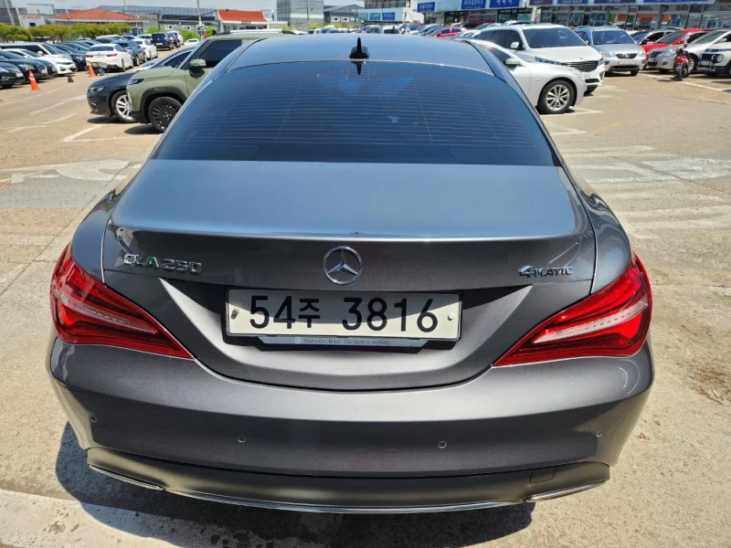 Mercedes-Benz CLA-Class