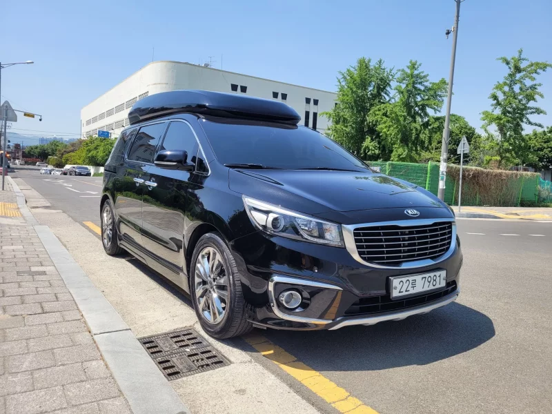 Kia Carnival