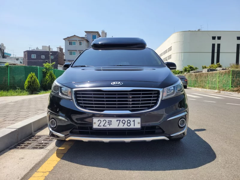 Kia Carnival