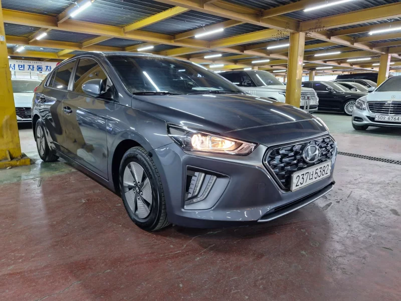 Hyundai Ioniq