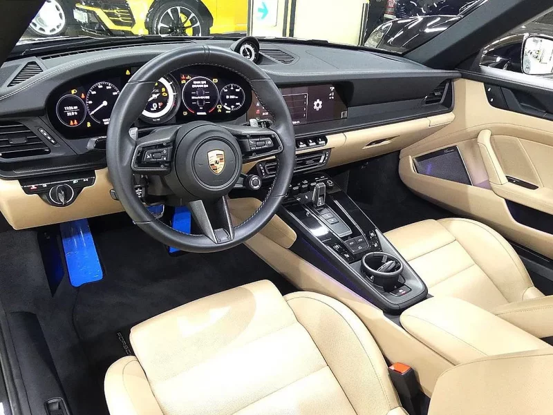 Porsche 911