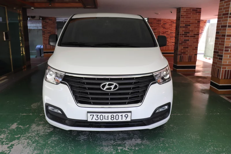 Hyundai Starex