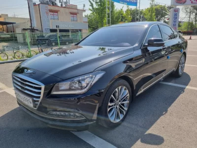 Hyundai Genesis