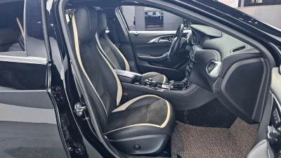 Infiniti Q30