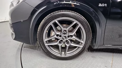 Infiniti Q30