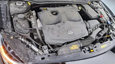 Infiniti Q30