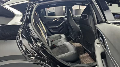 Infiniti Q30
