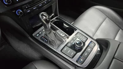 Hyundai Equus