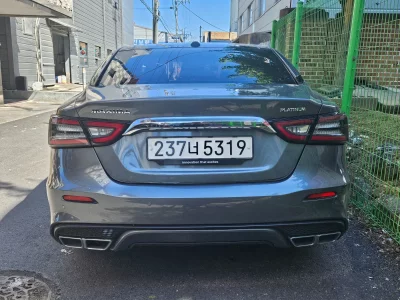Nissan MAXIMA