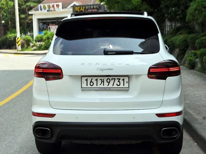 Porsche CAYENNE